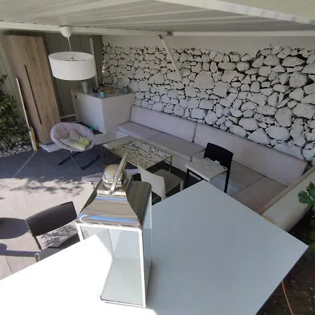Flat In Villa, Pool & Fitness, Monaco, Bnbrickeys *