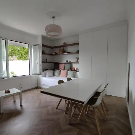 Flat In Villa, Pool & Fitness, Monaco, Bnbrickeys Apartment