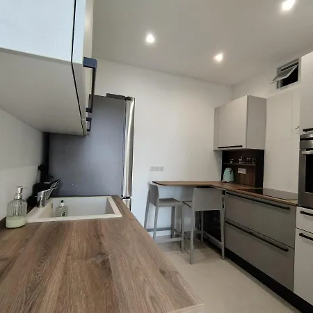 Apartment Flat In Villa, Pool & Fitness, Monaco, Bnbrickeys