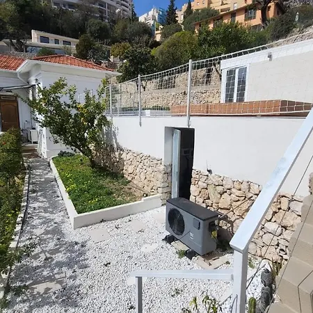 Flat In Villa, Pool & Fitness, Monaco, Bnbrickeys *