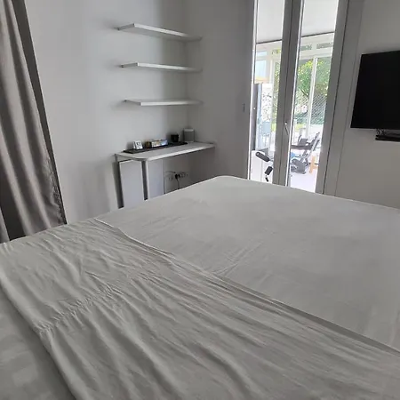 Apartment Flat In Villa, Pool & Fitness, Monaco, Bnbrickeys Monte Carlo
