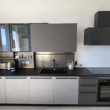 Flat In Villa, Pool & Fitness, Monaco, Bnbrickeys Apartment